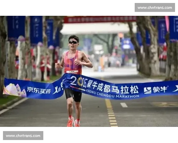 管油胜 21628 卫冕成马！冲线趴地藏着 12 年坚守