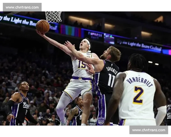 里夫斯 51+11+9 创生涯新高 湖人擒国王获两连胜